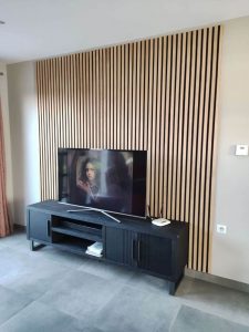 panneaux chêne oak dans un salon